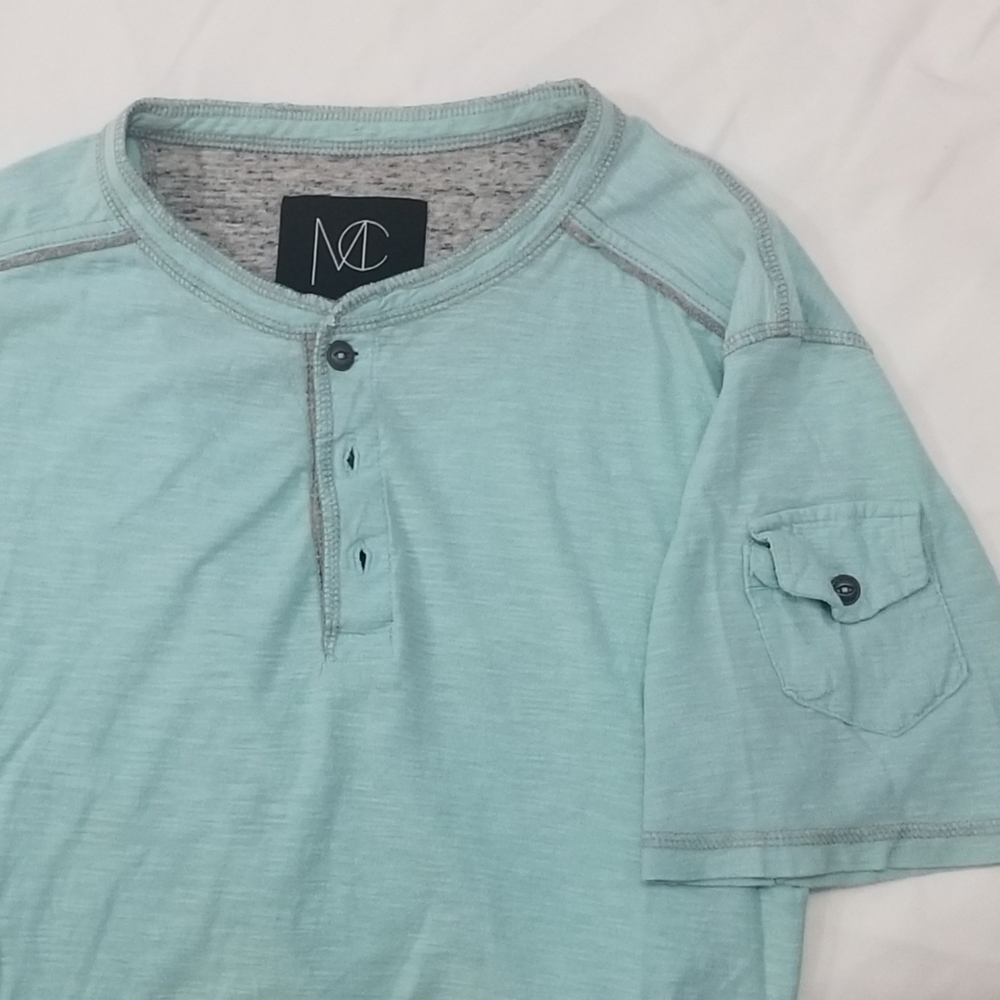 Men's Medium Henley
